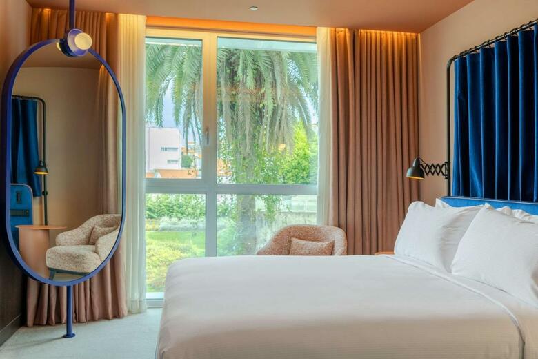 Cenica Porto Hotel, Curio Collection By Hilton