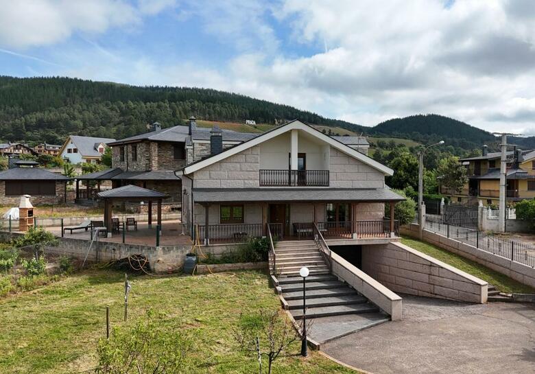 La Casa De Canedo