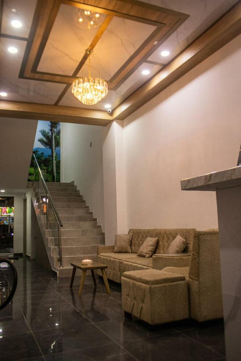 Hotel Mall Plaza
