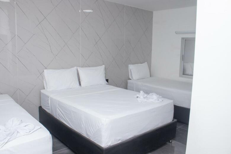 Hotel Mall Plaza