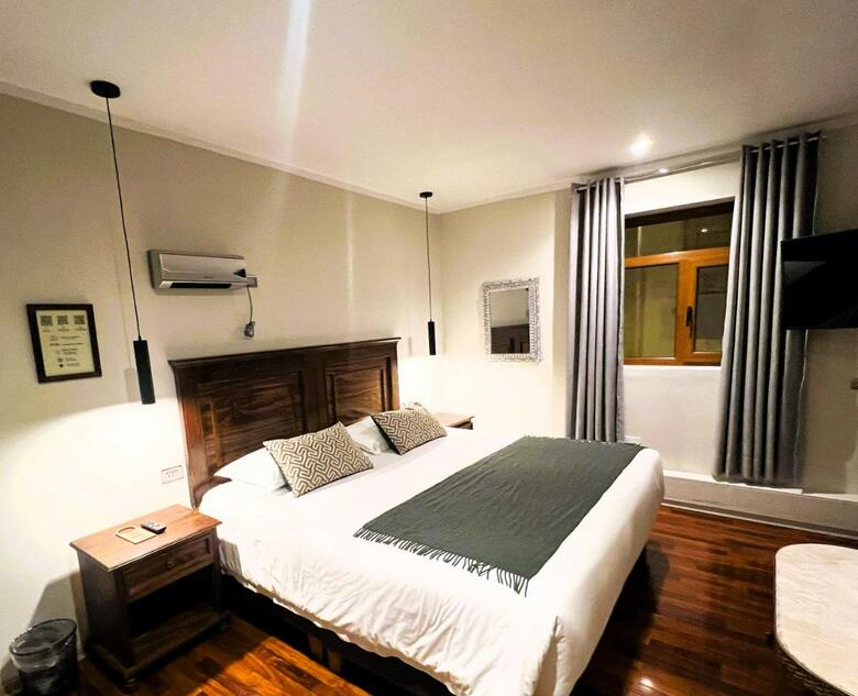 Hotel Montes Central
