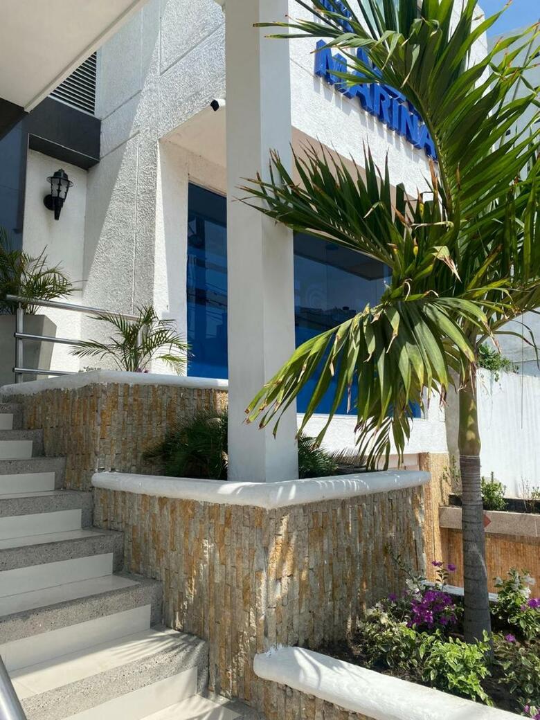 Hotel Olas Marinas Inn