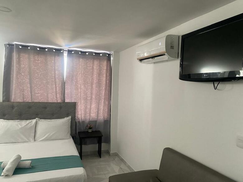 Hotel Olas Marinas Inn