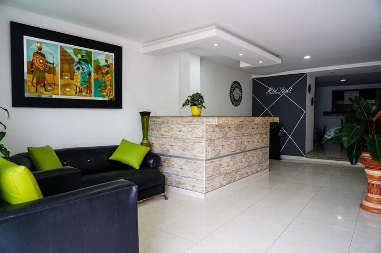 Hotel Jiisot Camarones Inn