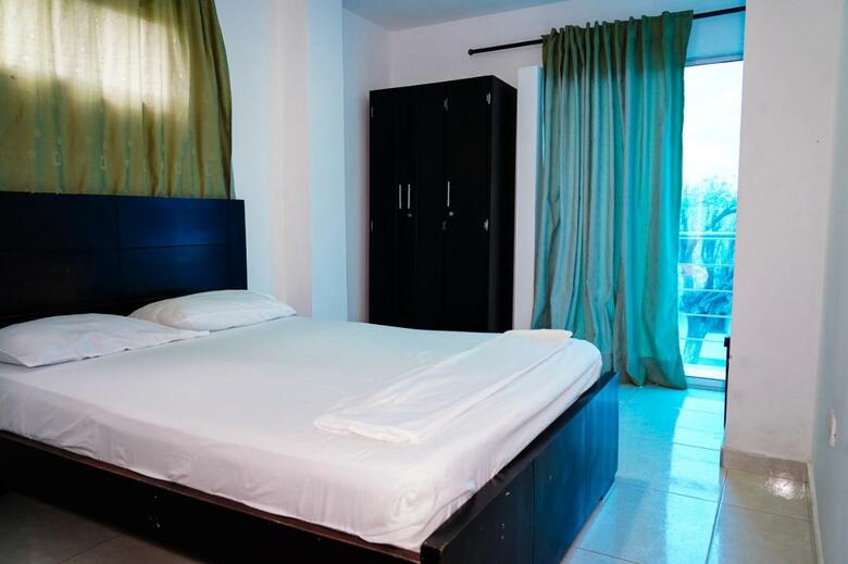 Hotel Jiisot Camarones Inn