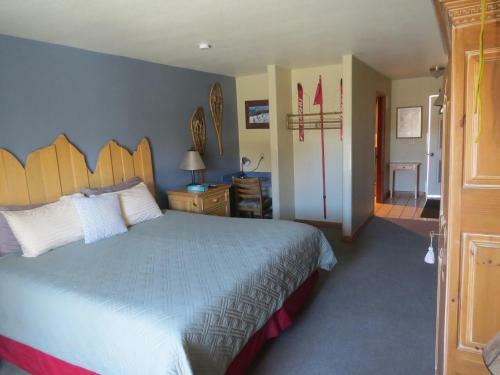 Mountain Motel