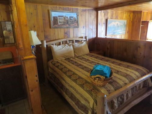 Mountain Motel