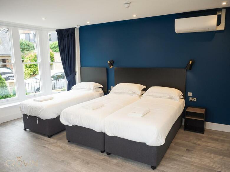 Crown Hotel
