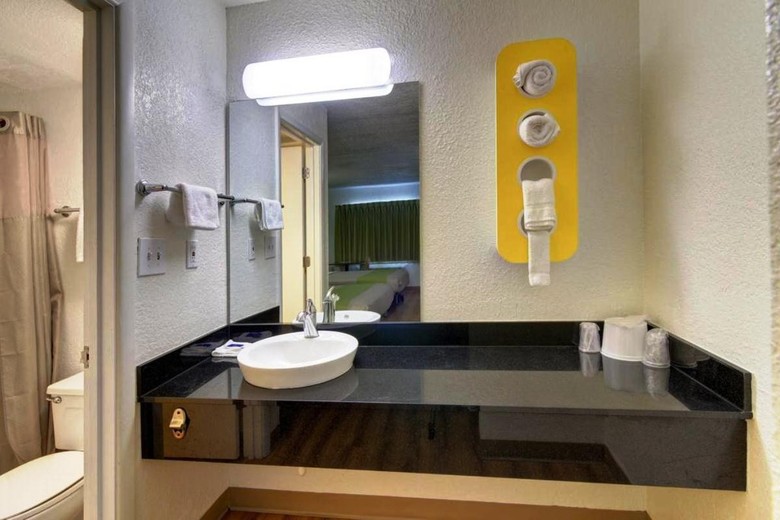 Motel 6 Destin
