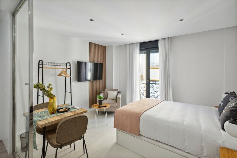 Aparthotel Limehome Madrid Calle de La Paloma