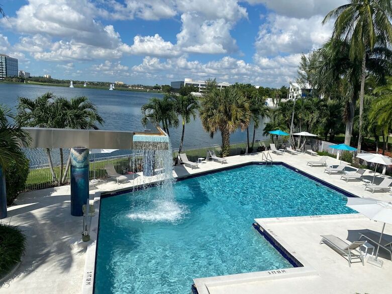 Hotel Pullman Miami Airport