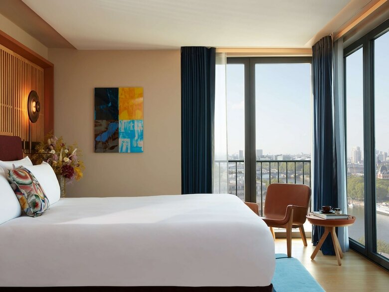 So/ Paris Hotel