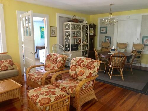 Sun N Fun Beachfront Vacation Rentals