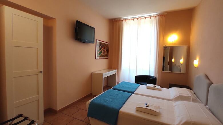 Hotel  Rita  Major