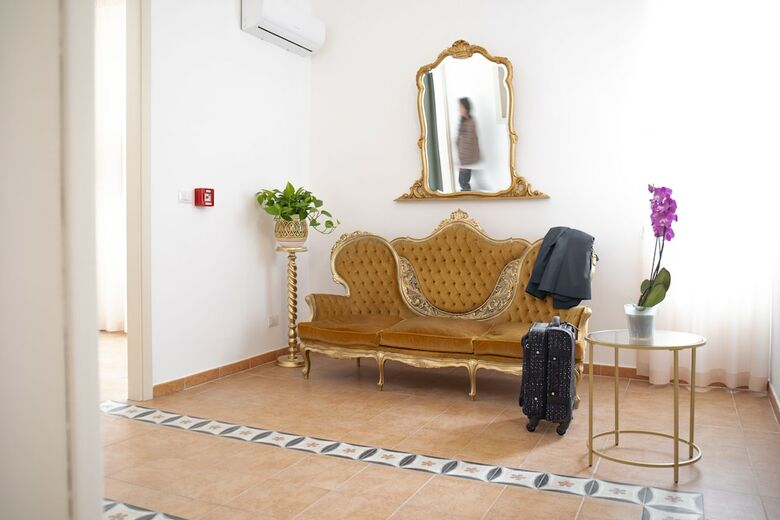 Ballar� Hotel