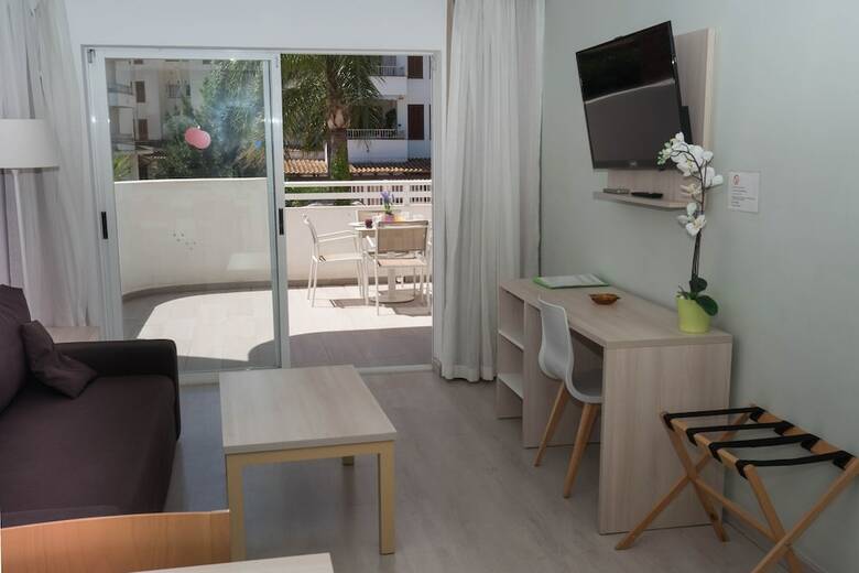 Aparthotel Apartamentos Olive Beach