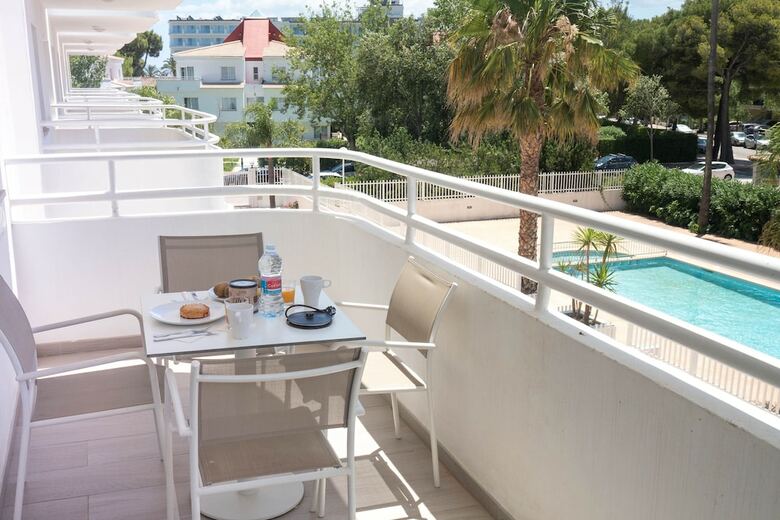 Aparthotel Apartamentos Olive Beach