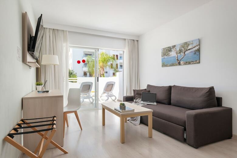 Aparthotel Apartamentos Olive Beach