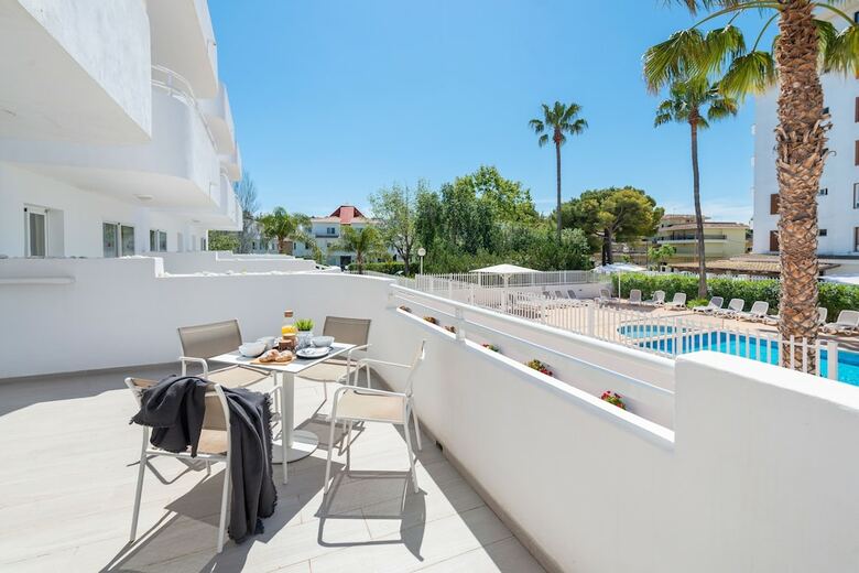 Aparthotel Apartamentos Olive Beach