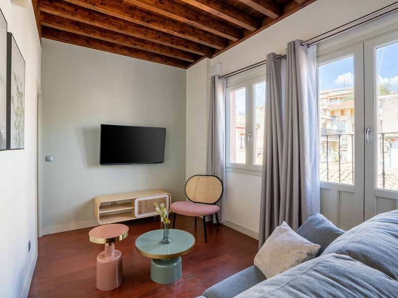 Aparthotel Limehome Granada Calle Mirasol