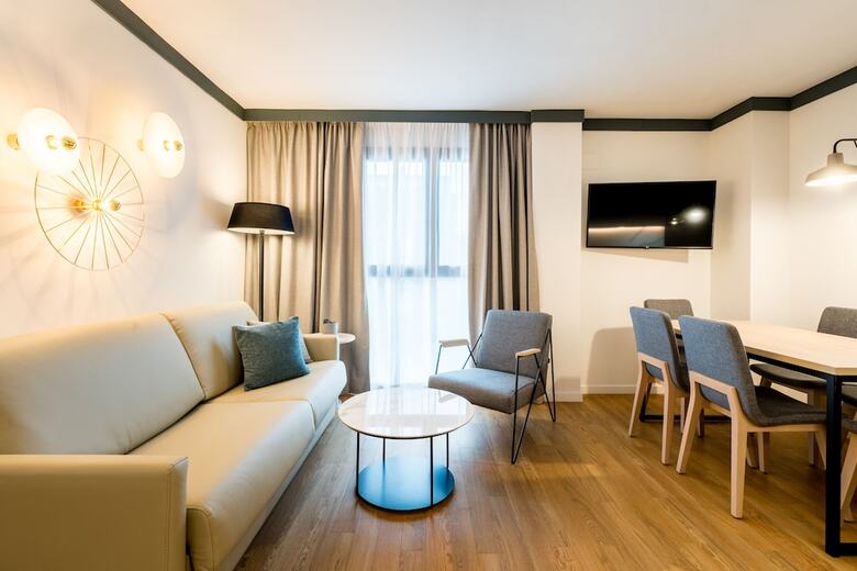 Apartamentos Atlumbreras16