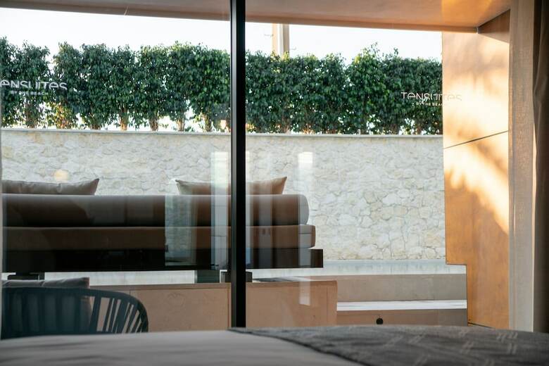 Hotel Tensuites