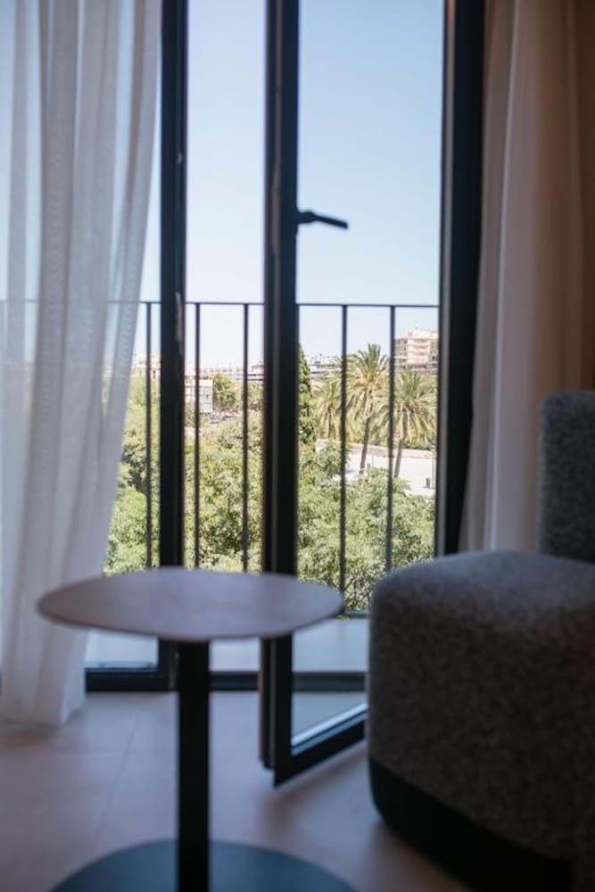Hotel Myr Puerta Serranos