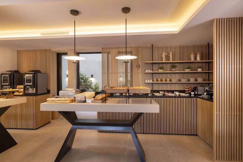 Hotel H�tel Est�