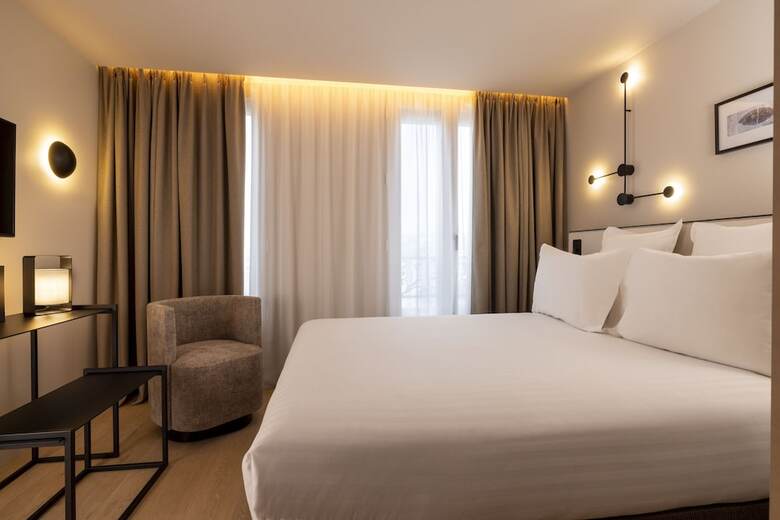 Hotel H�tel Est�