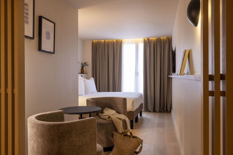 Hotel H�tel Est�