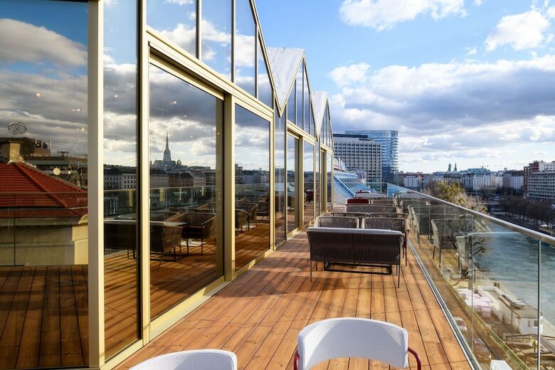 Radisson Red Hotel, Vienna