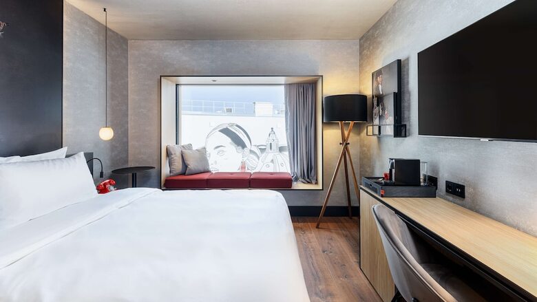 Radisson Red Hotel, Vienna