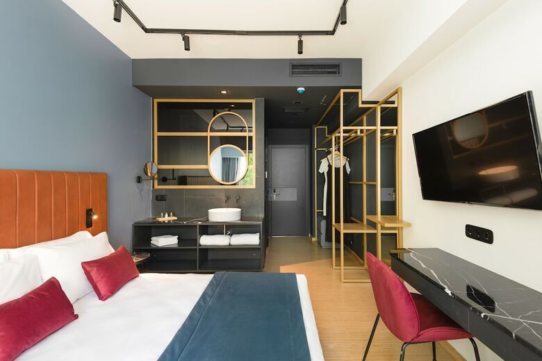 Colors Hotel Athens