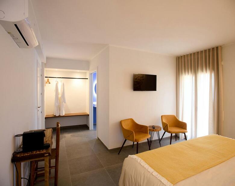Hostal Hotel Mas Aguil�