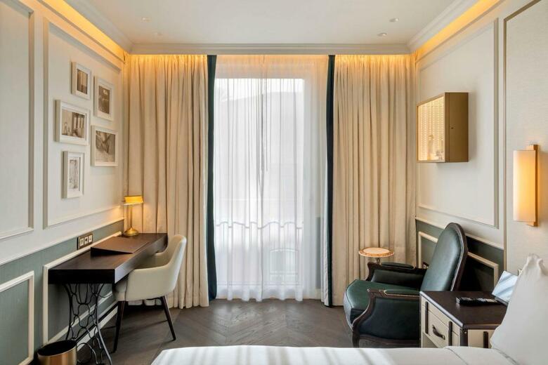 Hotel The Emerald House Lisbon - Curio Collection By Hilton