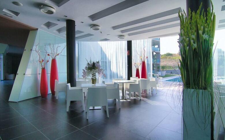 Apolo Suites Rentalmar