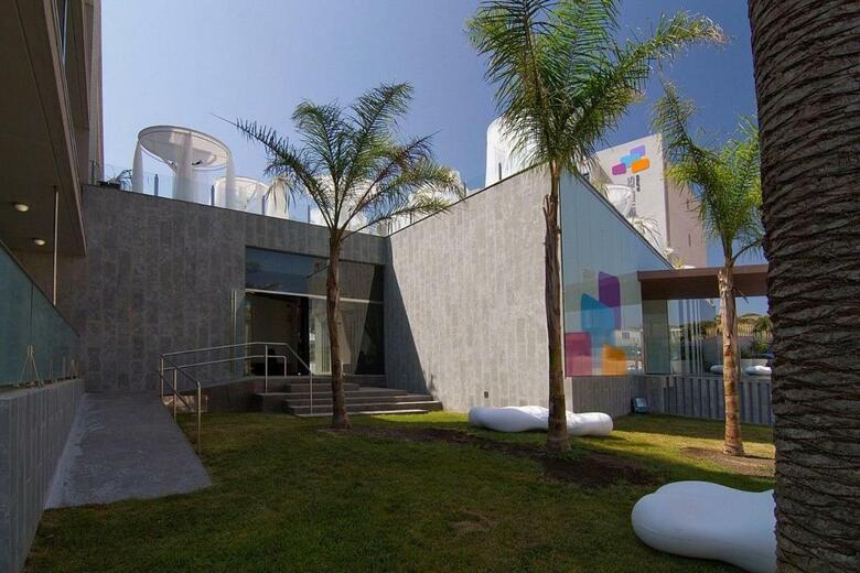 Apolo Suites Rentalmar