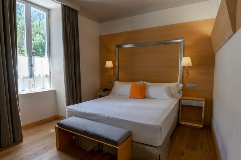 Gran Hotel � Balneario De Panticosa
