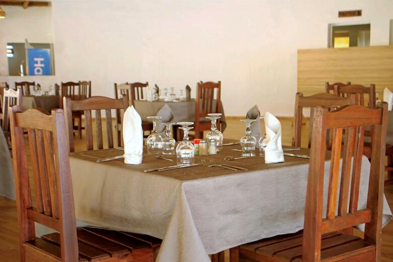 Hotel King Baobab Lodge