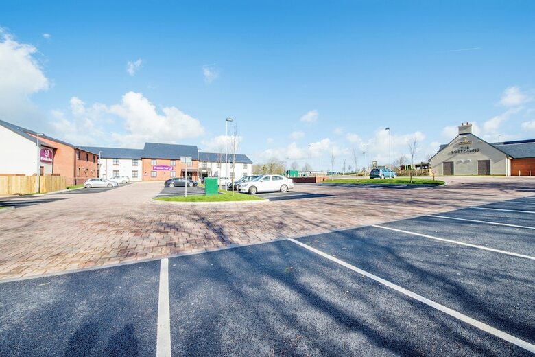 Hotel Premier Inn Haverfordwest - North/a40