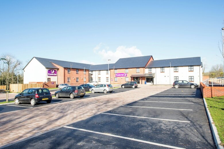 Hotel Premier Inn Haverfordwest - North/a40