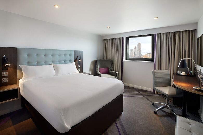 Hotel Premier Inn Haverfordwest - North/a40