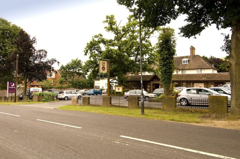 Hotel Premier Inn Gatwick Crawley - Goff's Park