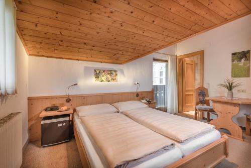 Hostal G�stehaus Gratz