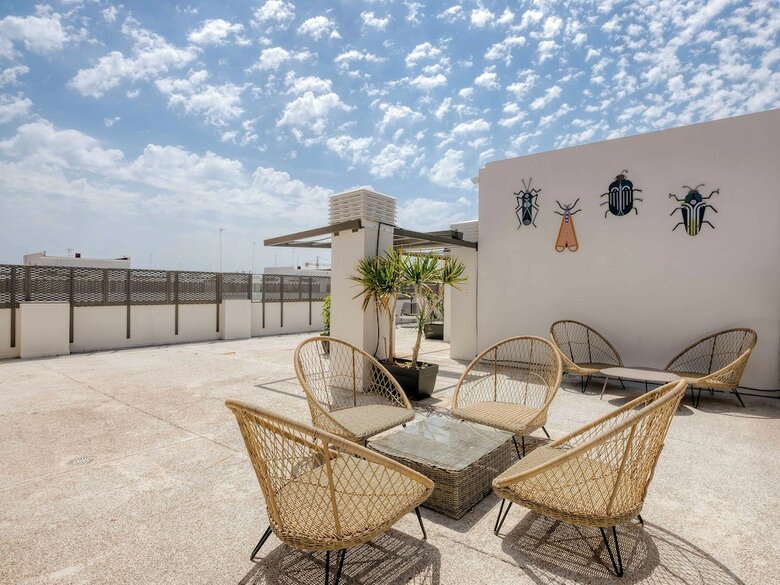 Apartamentos Livensa Living Studios Valencia Marina Real