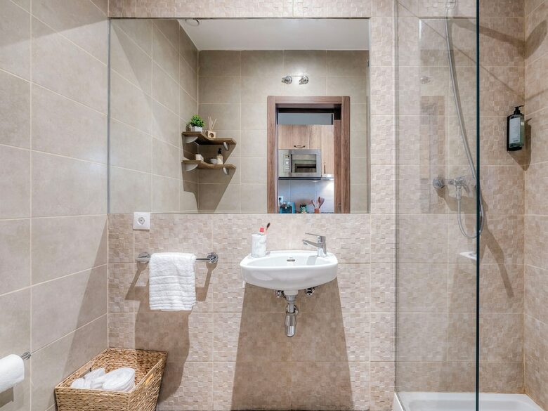 Apartamentos Livensa Living Studios Valencia Marina Real