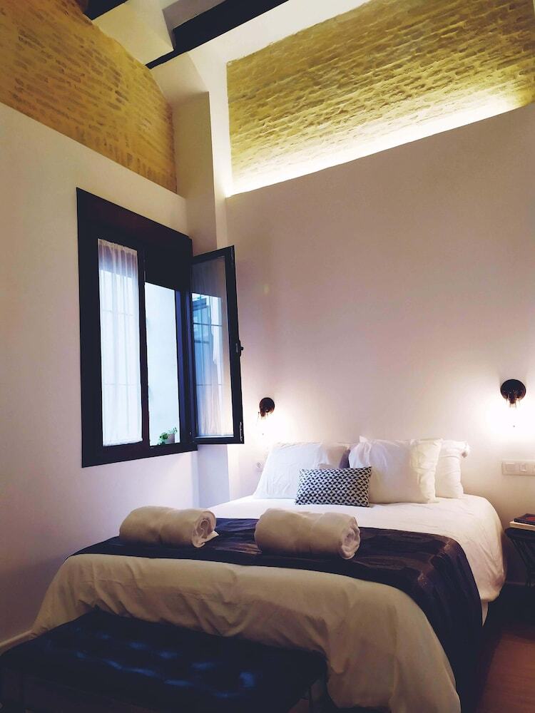 Apartamentos Miraflores 58 Guest House
