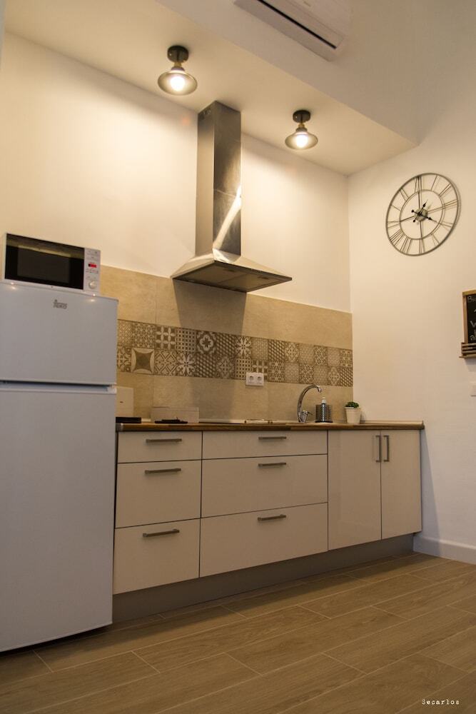 Apartamentos Miraflores 58 Guest House