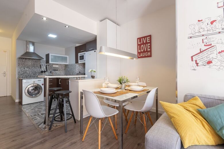 Apartamentos El Arenal In Torremolinos