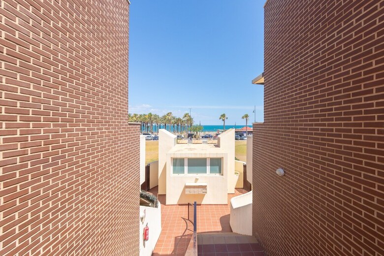 Apartamentos El Arenal In Torremolinos